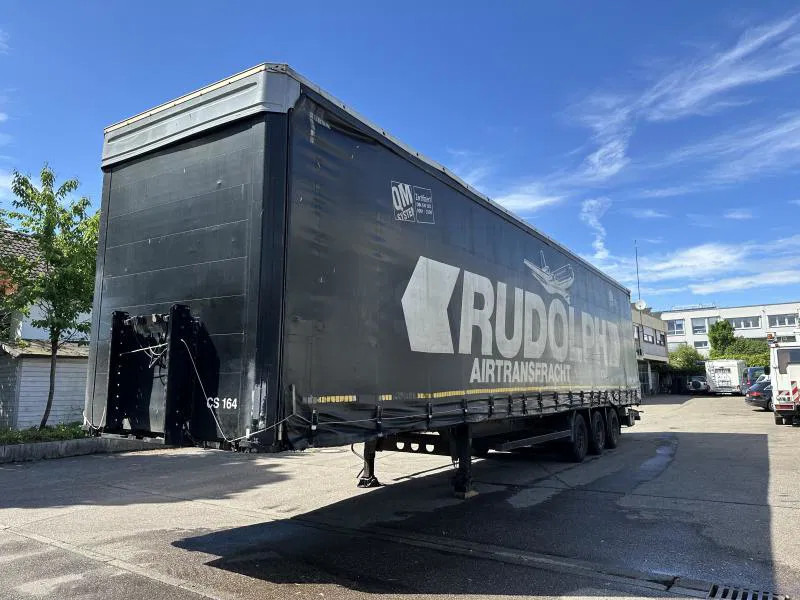 Skåp semitrailer Kögel MEGA Tautliner mit ROLLENBETT Flughafentr. MEGA Tautliner mit ROLLENBETT Flughafentr.