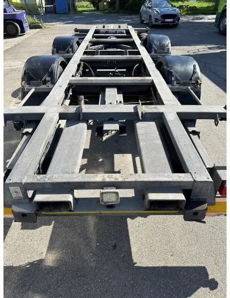 Containersläp/ Växelflaksläp H&W 4 x Tandem Lafette MEGA verzinkt Mitnahmestapl. 7. 3 x Tandem Lafette MEGA verzinkt Mitnahmestapl. 7.82 m