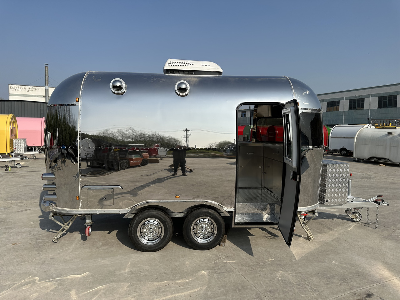 Ny Försäljningsvagn ERZODA Verkaufsanhänger  Catering trailer ETM-2: bild 9