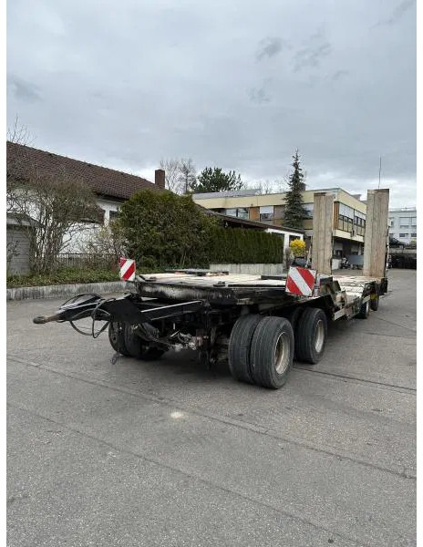 Låg lastare trailer Müller-Mitteltal T4 4-Achs Tieflader Radmulden luftgefedert T4 4-Achs Tieflader Radmulden luftgefedert