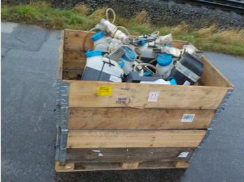  Unused Box of Water Spreaders to suit Bomag - Tillbehör