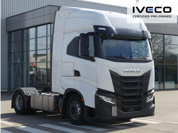 Dragbil IVECO S-WAY