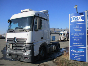 Dragbil MERCEDES-BENZ Actros 1845