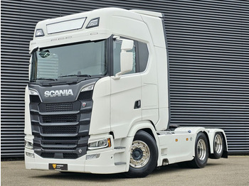 Dragbil SCANIA S 580