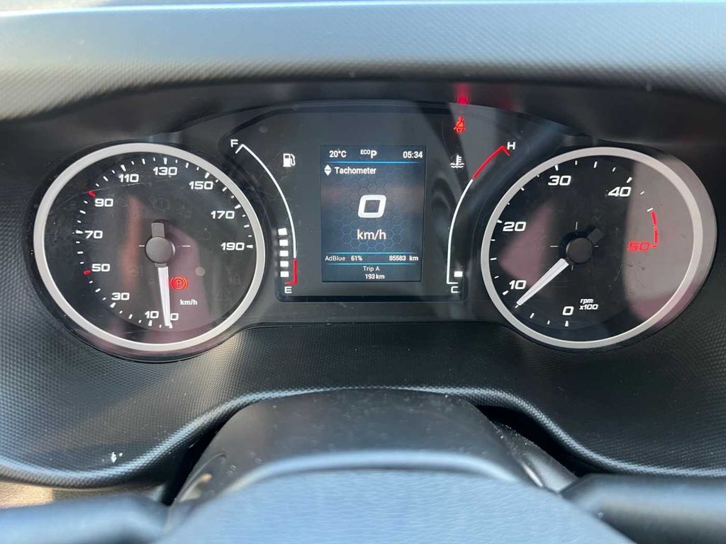 Skåpbil Iveco Daily 35 S16 A8 V *Automatik*Klima*4.100mm*: bild 12