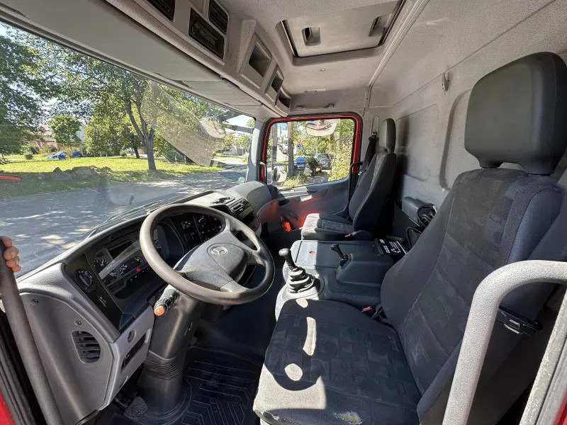 Kylbil Mercedes-Benz 818 L Blumentransporter ISO-Koffer