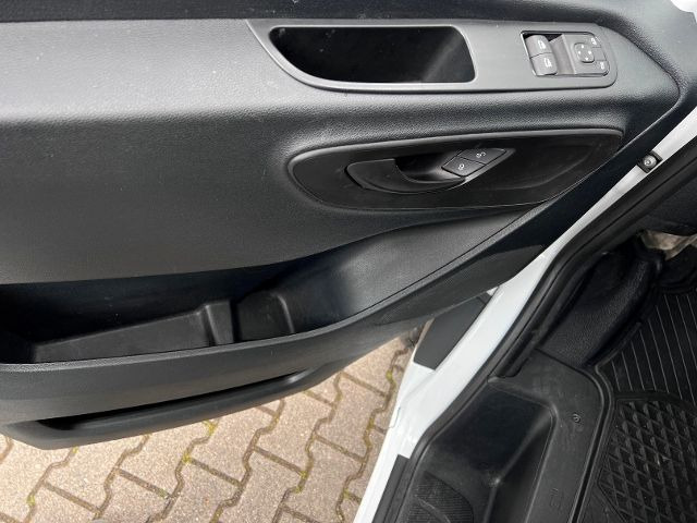 Små skåpbil Mercedes-Benz Sprinter automatik L2 3.924 mm Flach Klima Ladeb: bild 6