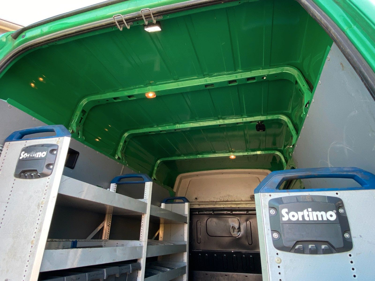 Persontransport Ford 140 T 350 | Sortimo-Regal*AHK*3x Sitze*Klima