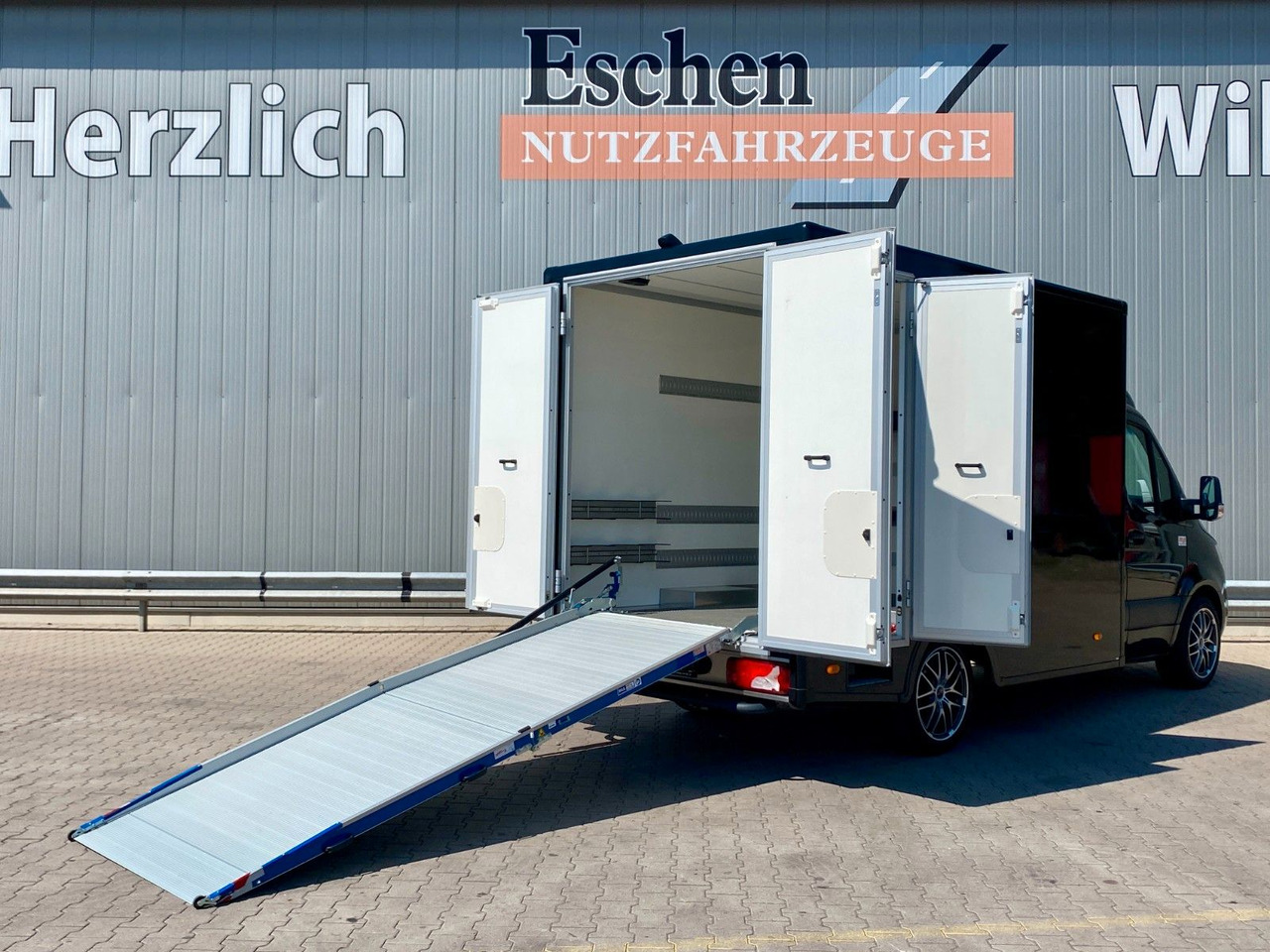 Skåpbil Mercedes-Benz 319 Sprinter CDI | LBW+Seitentür*Navi*Klima*ACC Mercedes-Benz 319 Sprinter CDI | LBW+Seitentür*Navi*Klima*ACC