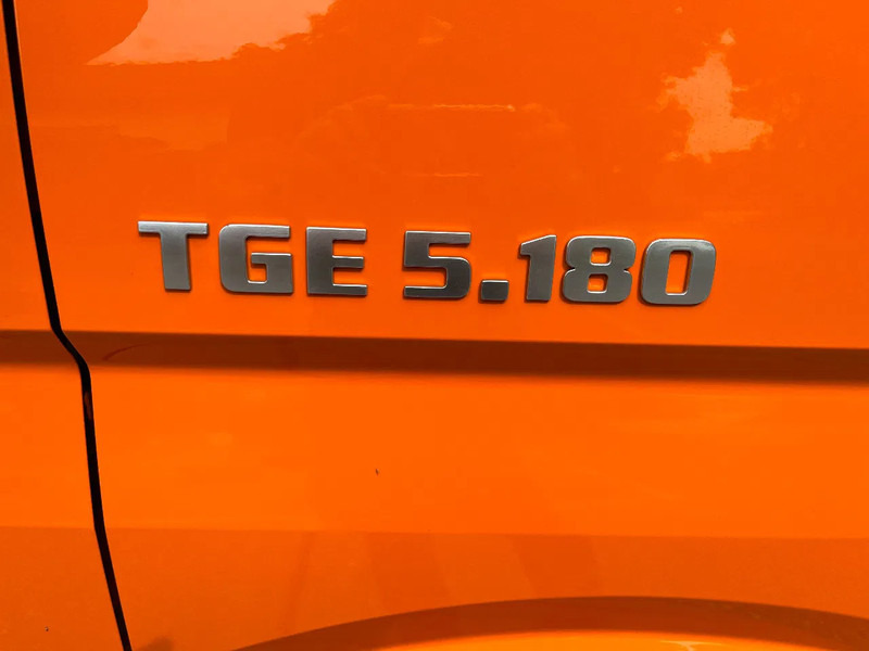 Transportbil med kapell MAN TGE 5.180 Plane*Euro 6D* !3.5 / 5 Tonner!*Klima