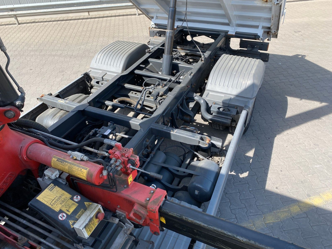 Transportbil med tippflak Mercedes-Benz 818 Atego | Fassi F65*MEILLER*PKW-AHK*1.Hand