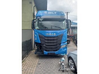 Containerbil/ Växelflak lastbil IVECO
