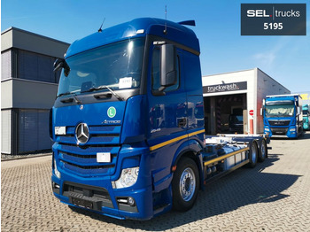 Containerbil/ Växelflak lastbil MERCEDES-BENZ Actros 2545