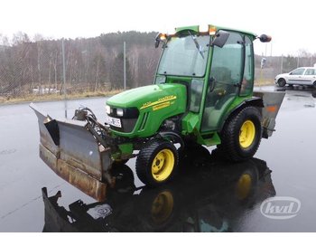 John-Deere 2520 Tractor with plow and spreader - Utility/ Specialfordon