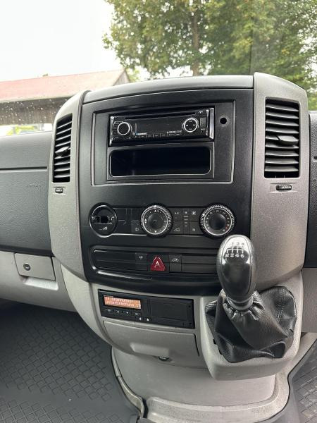 Sopbil Mercedes Sprinter 515 CDI Müllpresswagen Seitenlader Klima