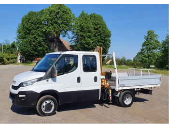 Transportbil med flak IVECO Daily 35C15