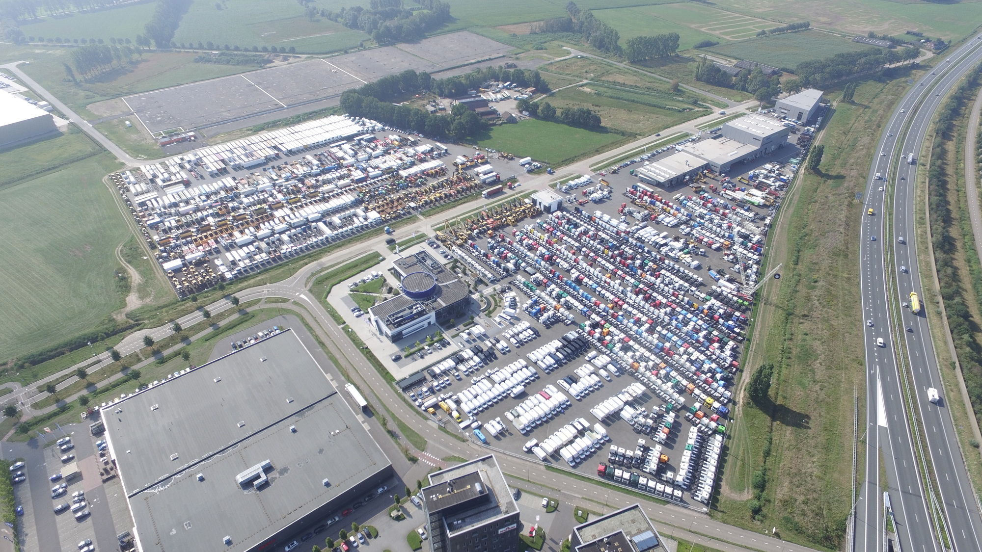 BAS PARTS & TYRES B.V. - Reservdelar MERCEDES-BENZ Actros undefined: bild 7