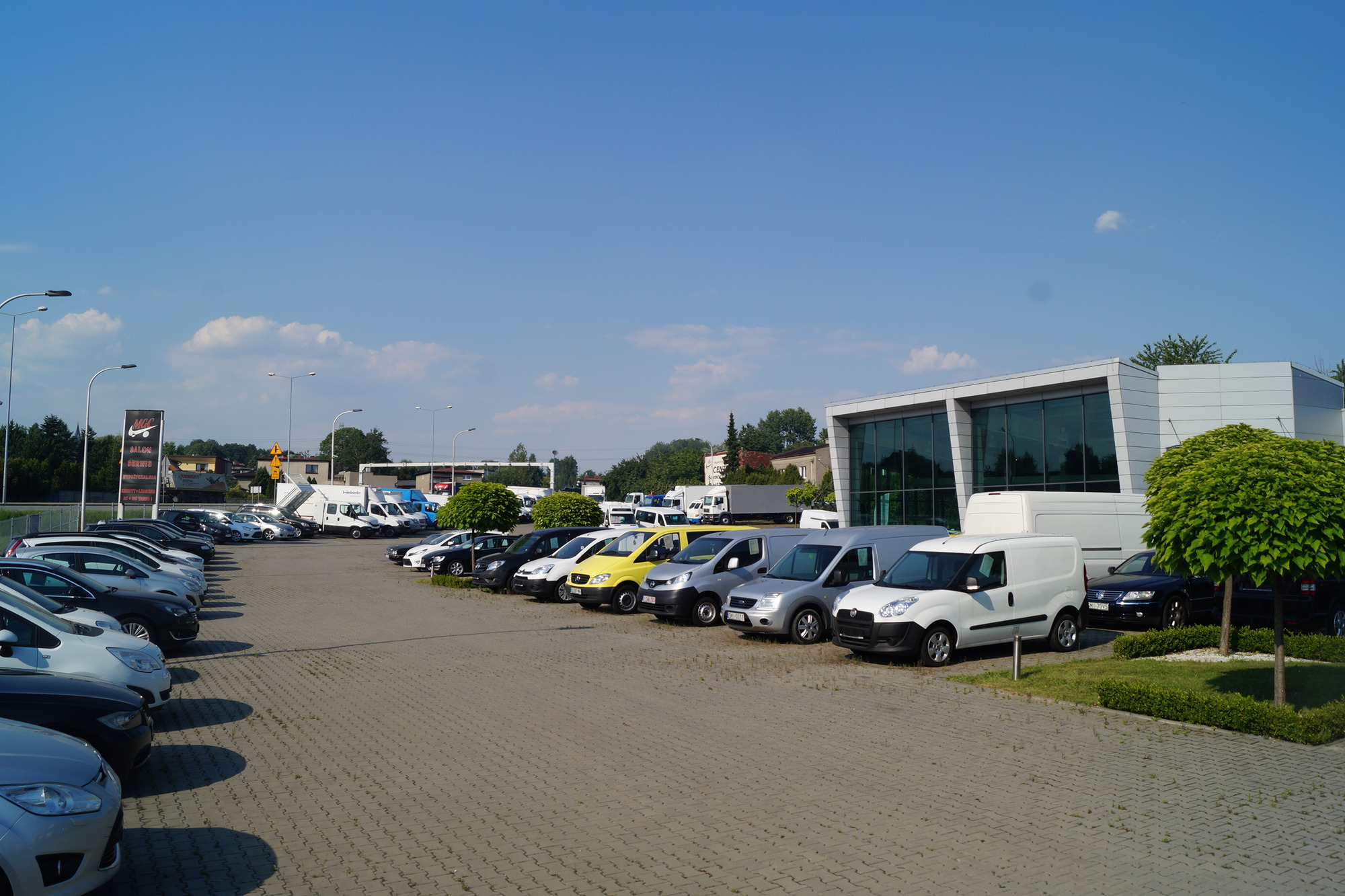 MGC CENTRUM SAMOCHODOW DOSTAWCZYCH - Lastbilar undefined: bild 3