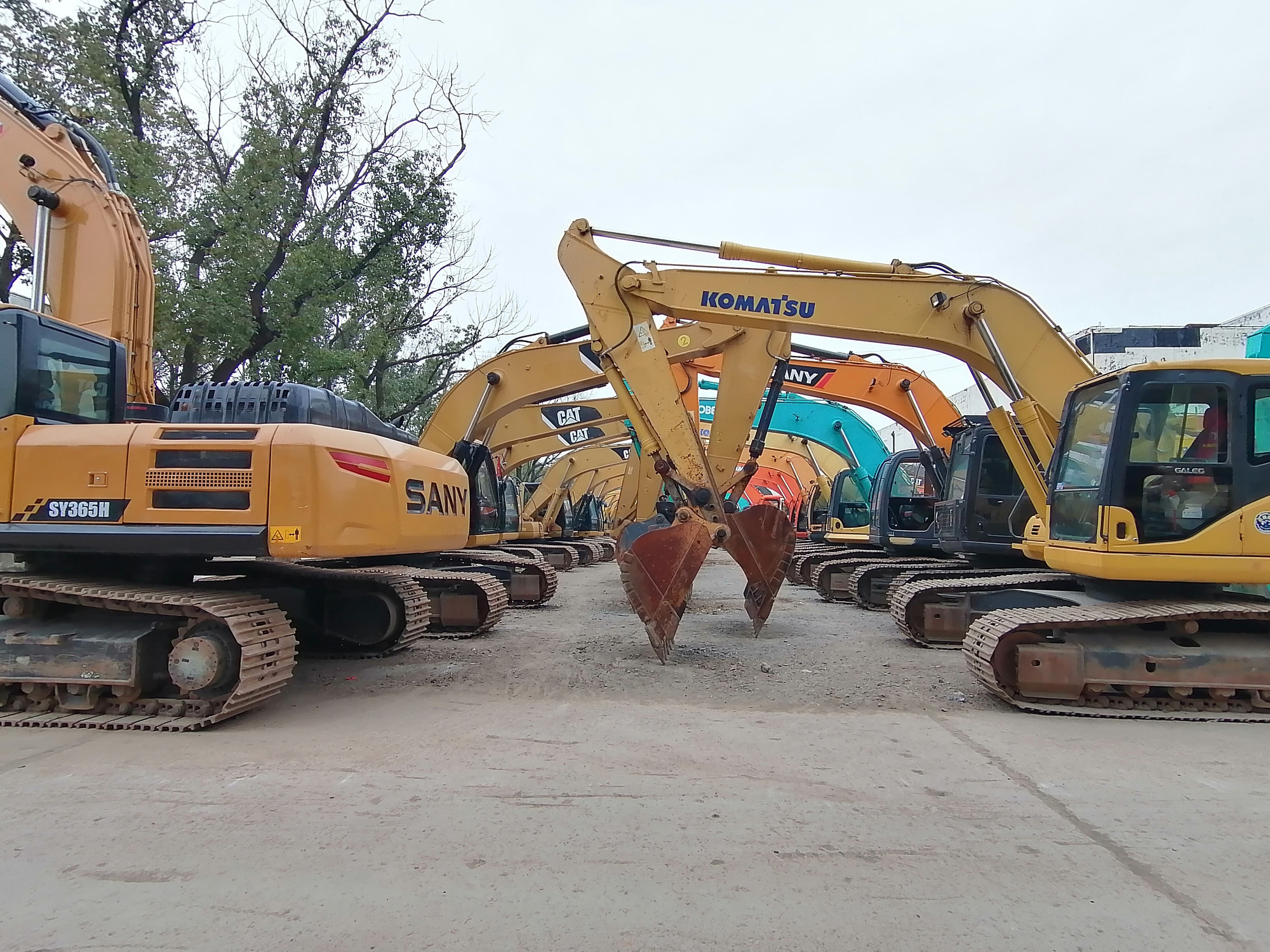 Qingdao Higher Weight Trade Co. LTD - Lastbilar - ny, högerratt undefined: bild 6