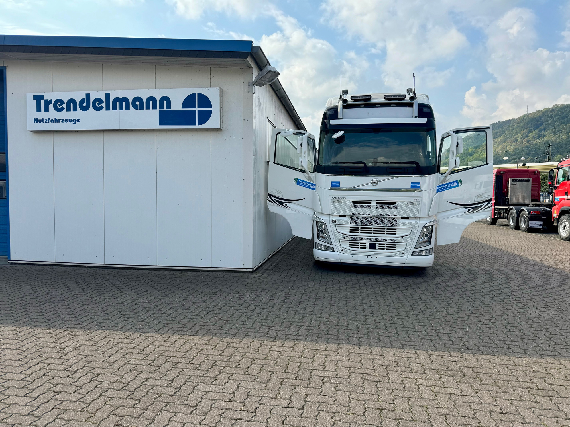 Annette Trendelmann Truck GmbH  - fordon till salu undefined: bild 27