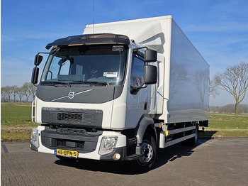 Lastbil med skåp VOLVO FL 220