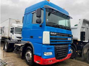 Dragbil DAF XF 105 460