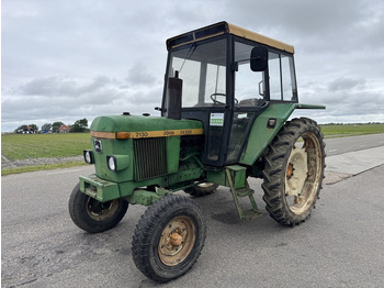 Traktor JOHN DEERE 2130