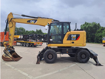 Grävmaskin på däck CATERPILLAR M315F