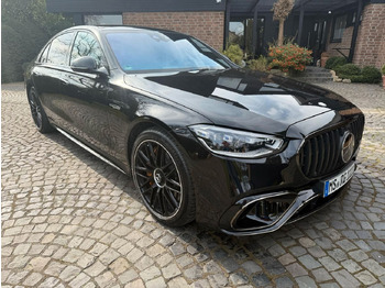 Sedan MERCEDES-BENZ