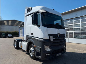 Dragbil MERCEDES-BENZ Actros 1845