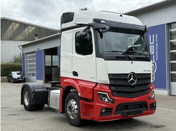 Dragbil MERCEDES-BENZ Actros 1846