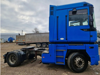 Dragbil RENAULT Magnum 430