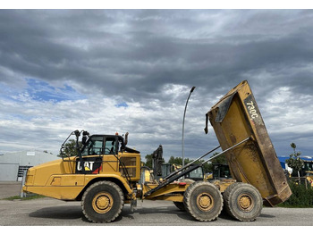 Ramstyrd dumper CATERPILLAR 730C