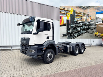 Lastväxlare lastbil MAN TGS 33.480