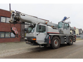 Allterrängkran LIEBHERR LTM 1030/2