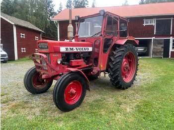 Traktor VOLVO