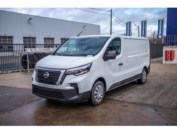 Små skåpbil NISSAN