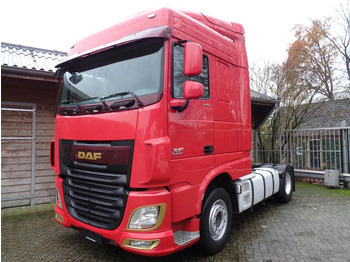 Dragbil DAF XF 106