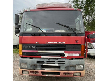 Dragbil DAF CF 85