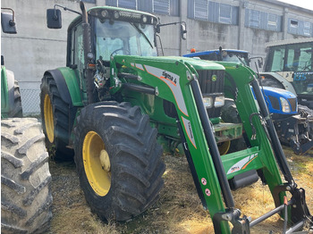 Traktor JOHN DEERE 6620