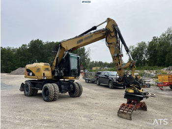 Grävmaskin på däck CATERPILLAR M313D