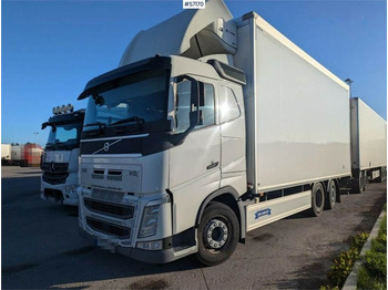 Lastbil med skåp VOLVO FH