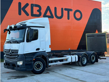 Containerbil/ Växelflak lastbil MERCEDES-BENZ Antos 2545
