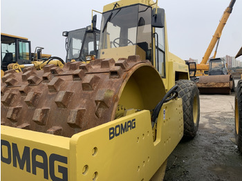 Vält BOMAG
