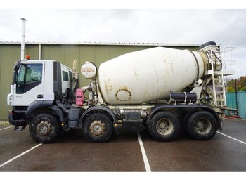 Betongbil Iveco TRAKKER 410 8X4 MIXER 8 M3: bild 1