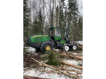 Skördare JOHN DEERE