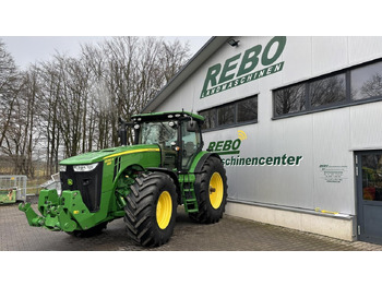 Traktor JOHN DEERE 8R Series