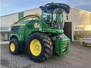Skördemaskin JOHN DEERE
