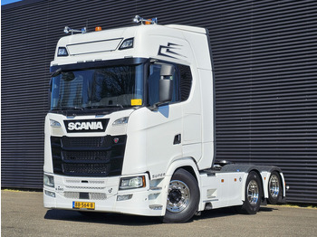Dragbil SCANIA S 580