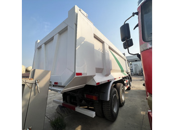 Tippbil lastbil Sinotruk HOWO 371 6*4 Dump truck: bild 5